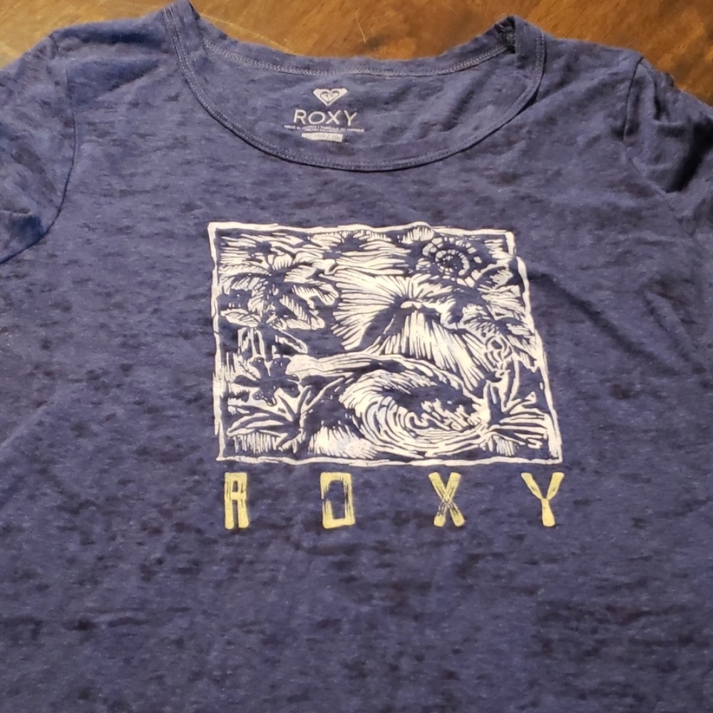 Roxy shirt xl